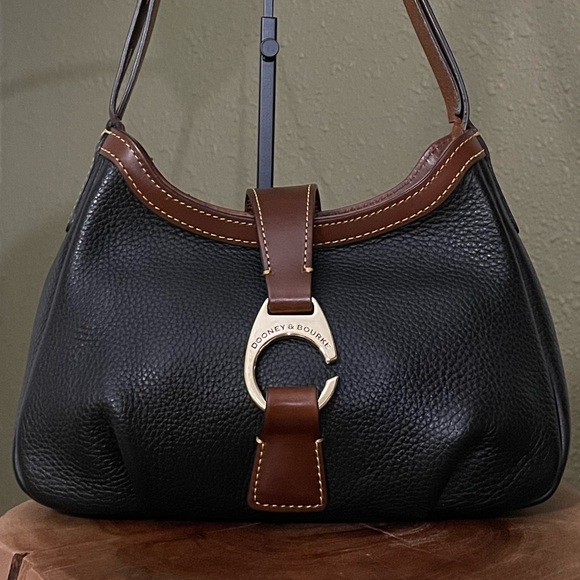 DOONEY & BOURKE DERBY PEBBLE LEATHER SHOULDER BAG - Picture 2 of 16